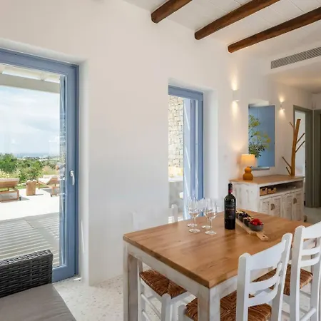 Villa Yalazios House 1 - Shared Pool *